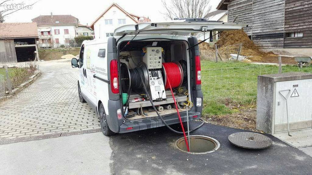 Débouchage à l'aide d'un Camion Hydrocureur